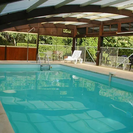Perigourdine Avec Piscine Couverte Chauffee 펜션 *